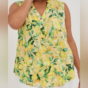 Torrid Harper Style Sleeveless Blouse size 1
